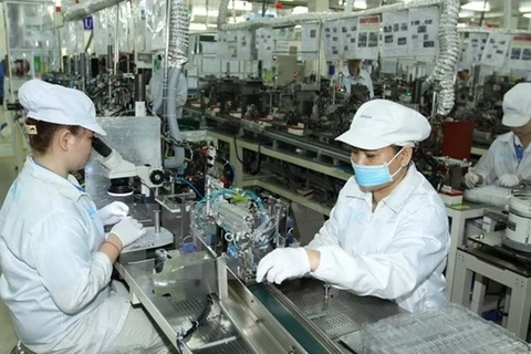 Vietnam should develop high-added value electronics sector, say experts