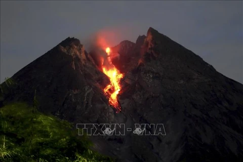 Indonesia issues warning as Mount Merapi erupts again