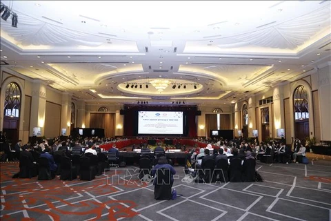 Vietnam attends APEC SOM 1 in Malaysia 