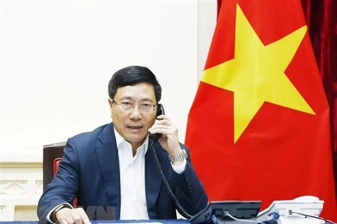 Deputy PM, FM holds phone talks with RoK FM