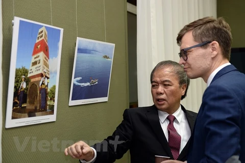Photo exhibition “Vietnam: Country and People” held in Russia