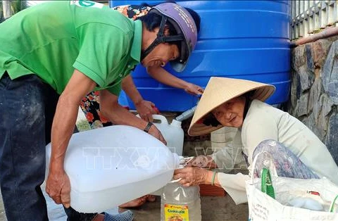 EU supports people affected by drought, saline intrusion in Vietnam
