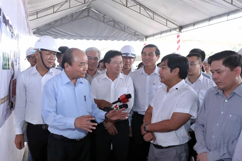 PM inspects progress of Trung Luong-My Thuan Expressway 