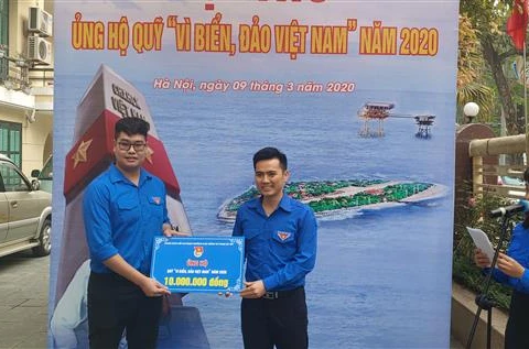 Hanoi youths support fund for Vietnam’s sea, islands 