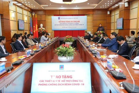 PetroVietnam grants aid to Health Ministry to fight COVID-19 