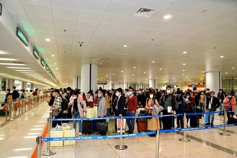 14-day quarantine mandatory for everyone entering Vietnam from March 21 
