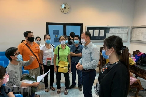 Embassy helps stranded Vietnamese in Thailand fly home 