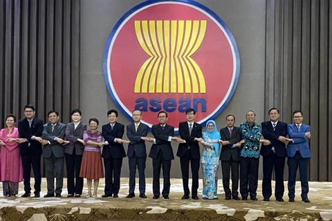 RoK seeks ASEAN+3 summit on COVID-19