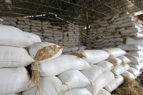 Cambodia calls on rice millers, exporters to buy paddy 