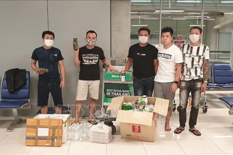 Vietnamese stuck at Thai airport get help
