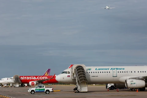 Airlines gradually resume flights to Cambodia