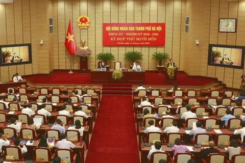 Hanoi discusses developing economy after COVID-19