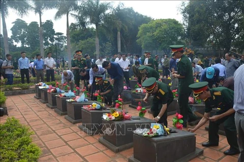 Gia Lai reburies martyr remains repatriated from Cambodia 