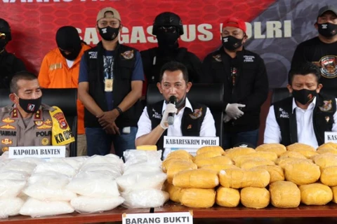 Indonesian police seize 821kg of crystal meth