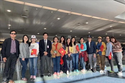 Vietnamese citizens return home from Australia, New Zealand