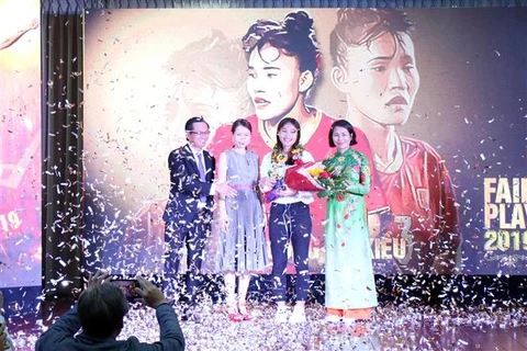 Female defender wins 2019 football fair play award