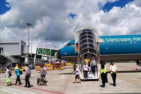 Vietnam Airlines to open five new domestic routes next month