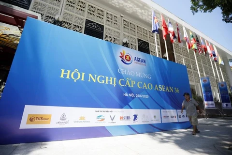 Malaysian, Lao media spotlight 36th ASEAN Summit 
