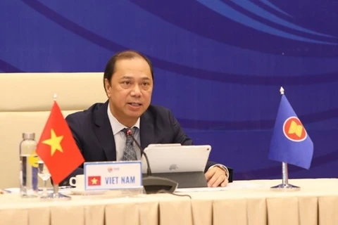 ASEAN, Chinese senior officials meet online