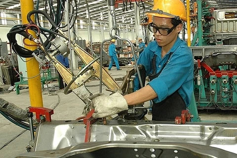 Ministry to support industrial sectors to enhance production growth 
