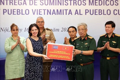 Defence Ministry donates medical supplies to help Cuba fight COVID-19