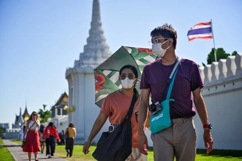 Thailand seeks to draw foreign tourists