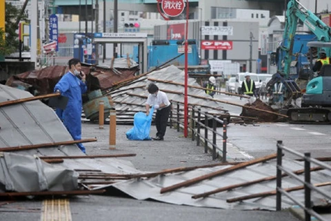 Authorities search for two Vietnamese apprentices missing in typhoon in Japan