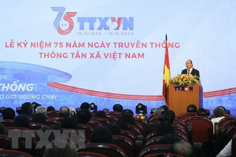 PM: VNA needs to maintain position as Party, State’s trustworthy information centre 