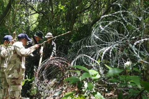 Thailand seals border with Myanmar to stem COVID-19, drug trafficking