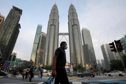 Malaysia unveils new COVID-19 economic stimulus package