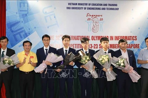 Vietnamese students win four medals at 32nd Int’l Olympiad in Informatics