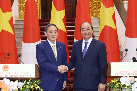 Vietnamese, Japanese PM hold talks 