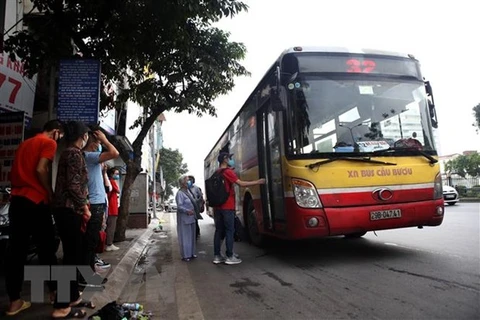 Hanoi looks to improve access to bus services
