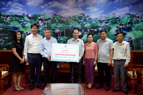 Funds raised by PetroVietnam to support flood victims, poor people