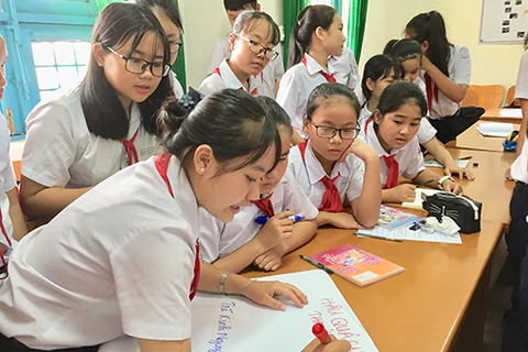 Vietnam promotes reproductive health care for adolescents, youths