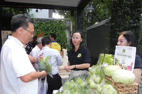 “Organic Town – GIS Market” opens in HCM City