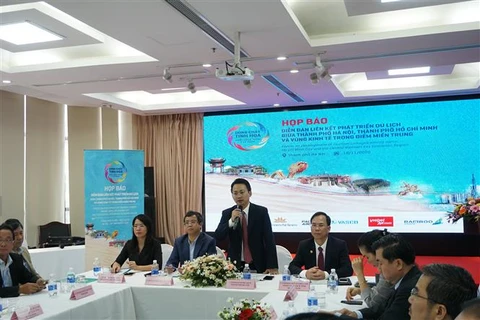 Hanoi to join tourism development forum with HCM City, central provinces