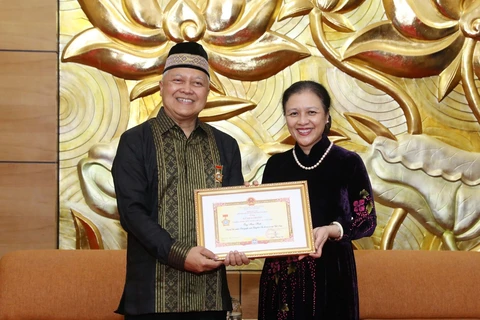 Indonesian Ambassador honoured with peace–friendship insignia 
