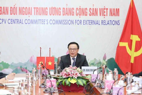 Vietnamese, Chinese Party officials hold talks virtually 