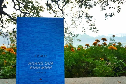 Female poet’s book about Vietnamese soldiers released