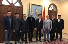 Ambassador meets Vietnamese businesses in Ukraine