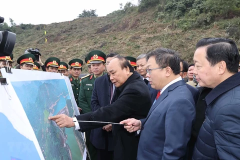 Construction of expanded Hoa Binh hydropower plant kicks off 