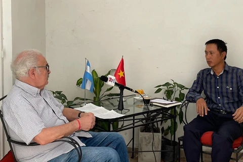 Argentinian party chief praises Vietnamese Communist Party’s decisive role 