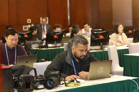 Online coverage of Party Congress excellent opportunity for foreign reporters