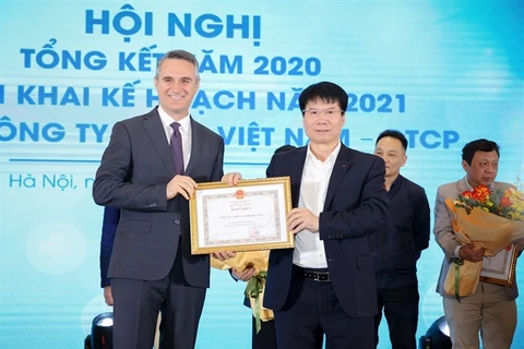 Sanofi Vietnam honoured for contributions to COVID-19 fight