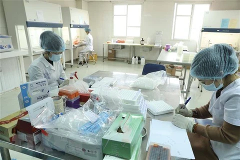 Hanoi conducts testing for people coming from pandemic-hit regions