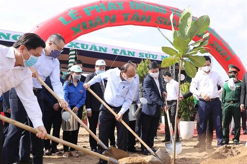 PM attends launch of tree-planting festival in central province