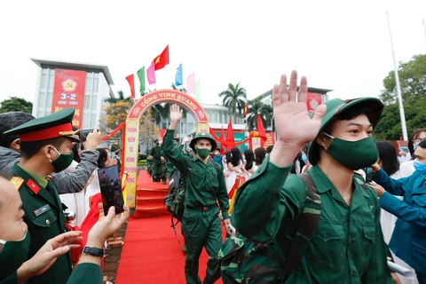 Young people set off for military service