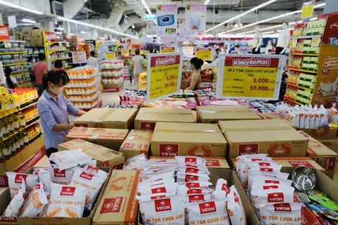 HCM City sees growth in goods retail sales, consumer service revenue