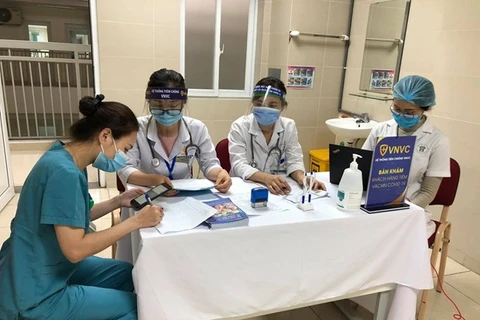 Hanoi begins COVID-19 vaccination 